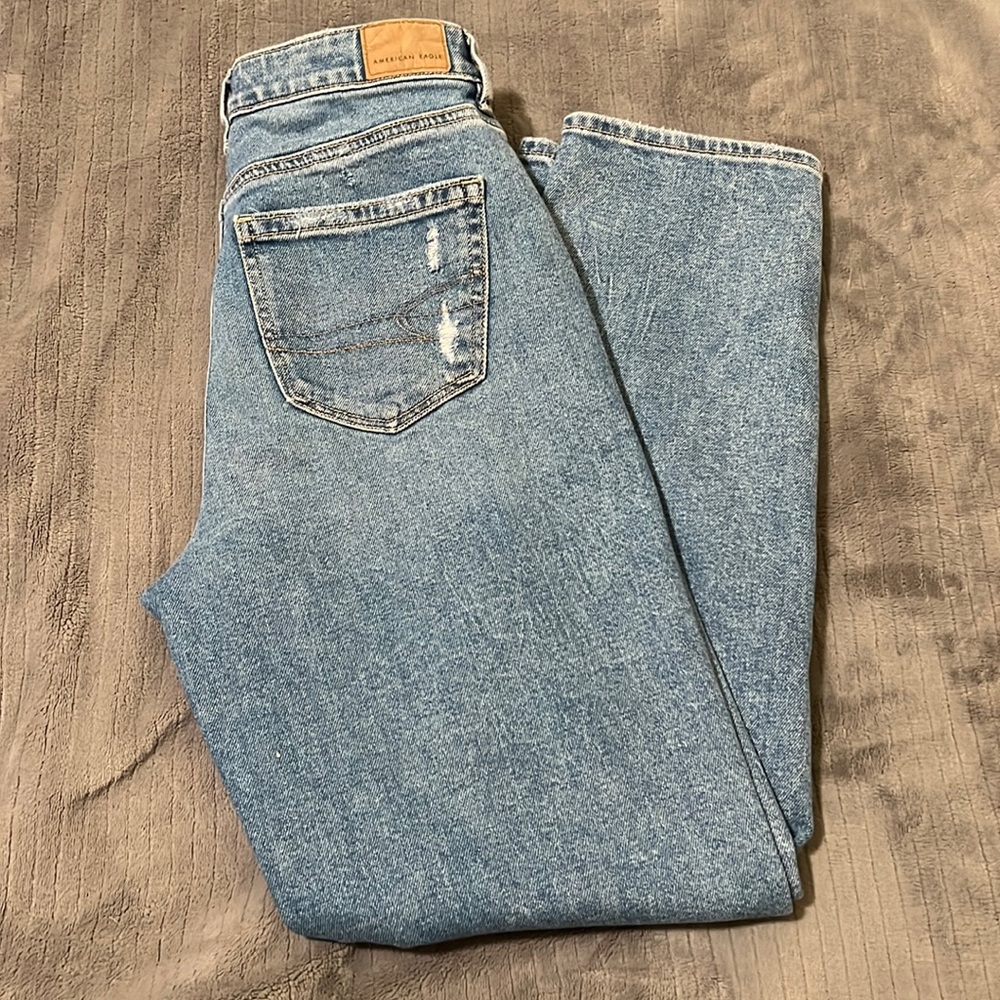 American Eagle Mom Straight Jean Size 4 Long